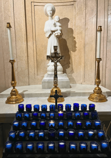 candle votive Our Lady of La Vang 400 x 550 px)